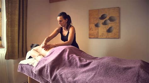 masseuse naturiste nice|Linstant pour soi — Centre de massage à Nice 